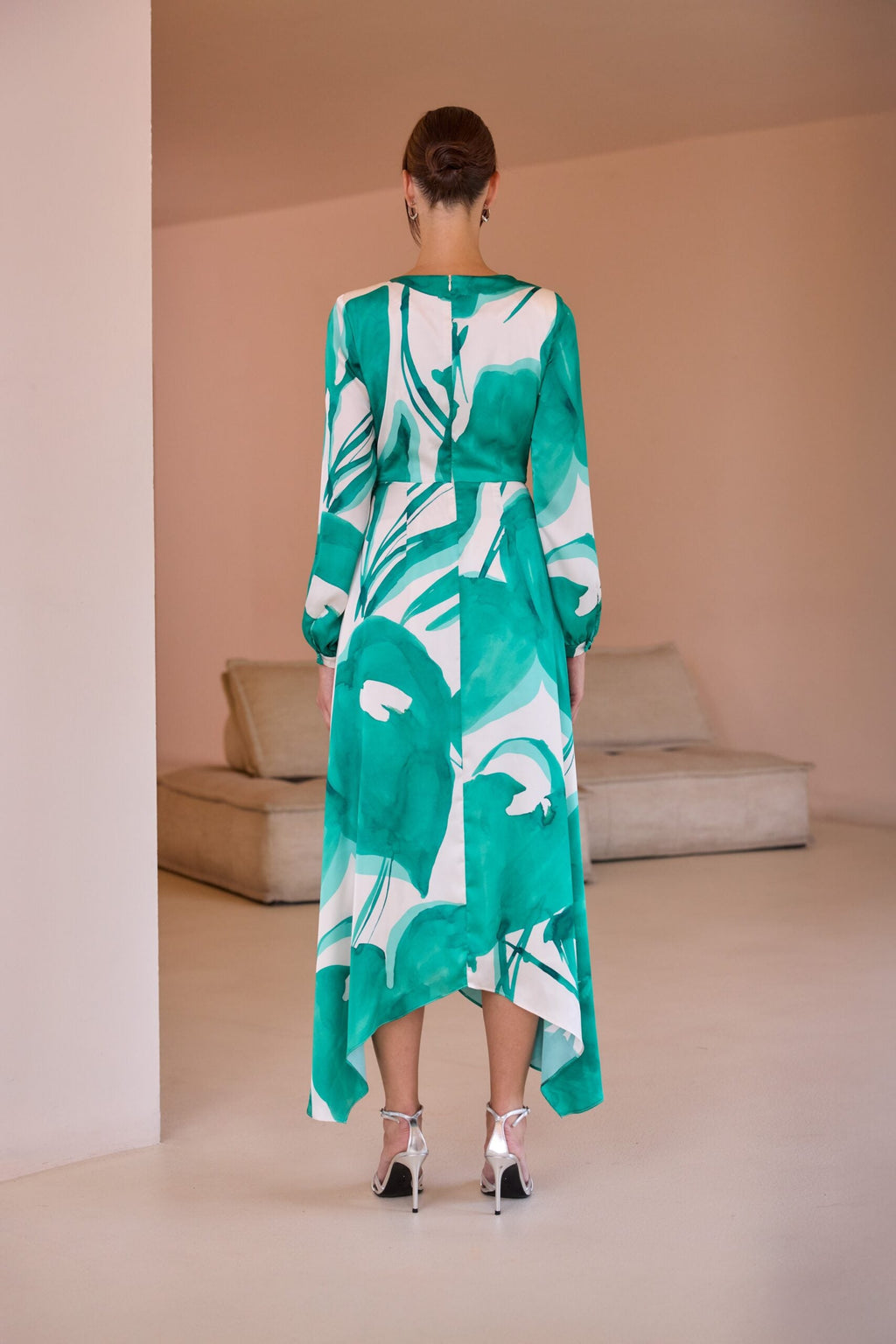 Carla Ruiz Abito scollo a V stampa macro fiori mod. 52569 PE26 Carla Ruiz