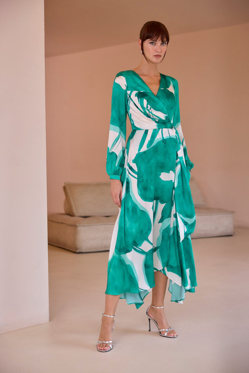 Carla Ruiz Abito scollo a V stampa macro fiori mod. 52569 PE26 Carla Ruiz