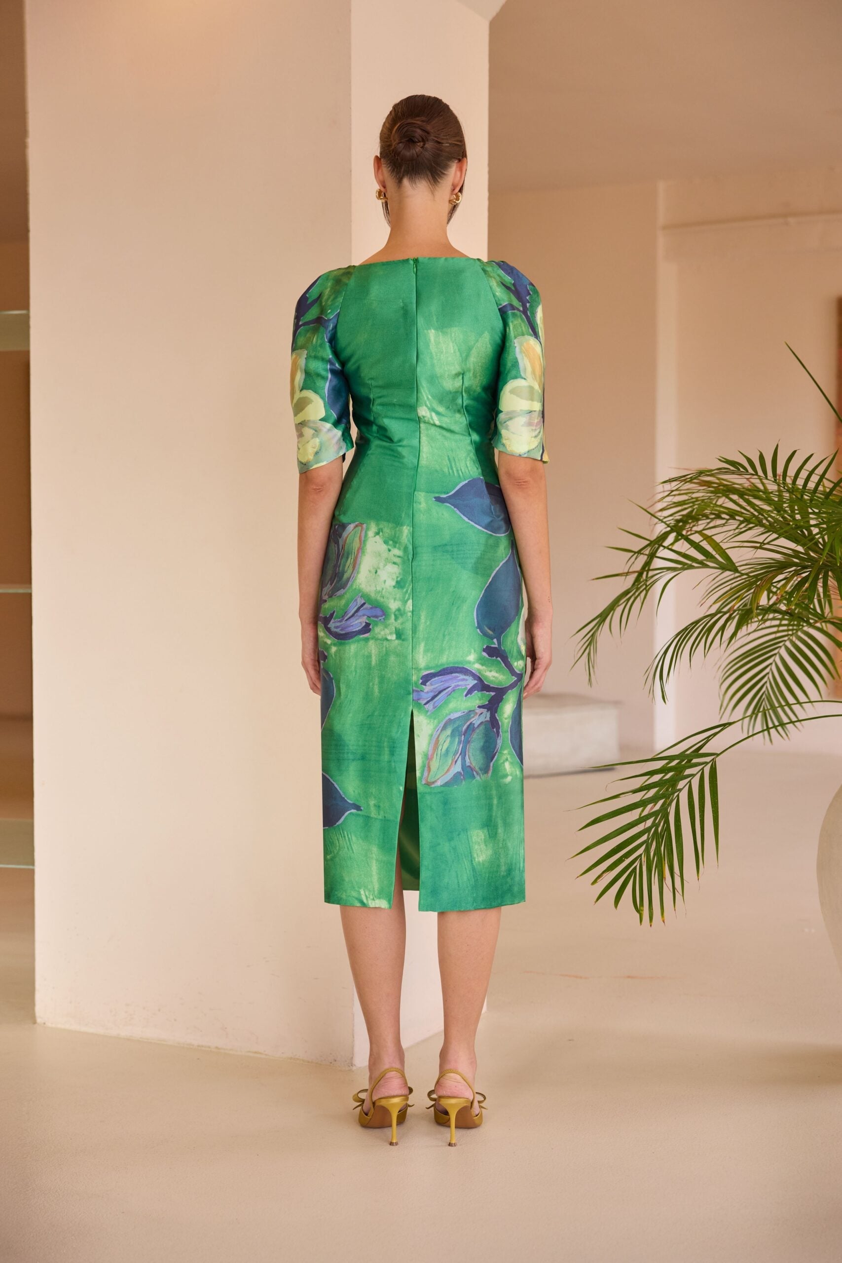 Carla Ruiz Abito midi fantasia macro fiore mod 52705 PE26 Carla Ruiz