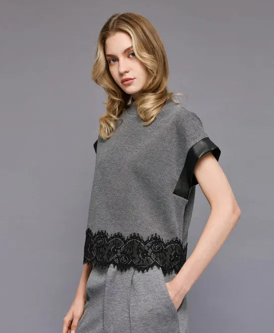 Access Fashion Top con dettagli effetto similpelle e pizzo mod. 2069  AI25 Access Fashion