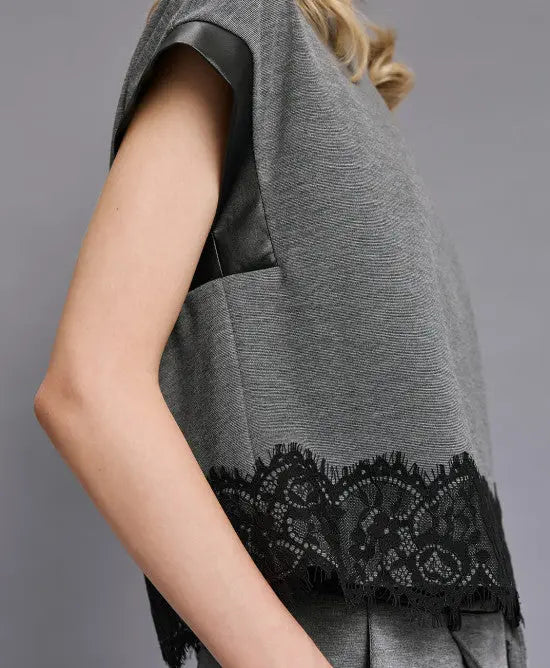 Access Fashion Top con dettagli effetto similpelle e pizzo mod. 2069  AI25 Access Fashion