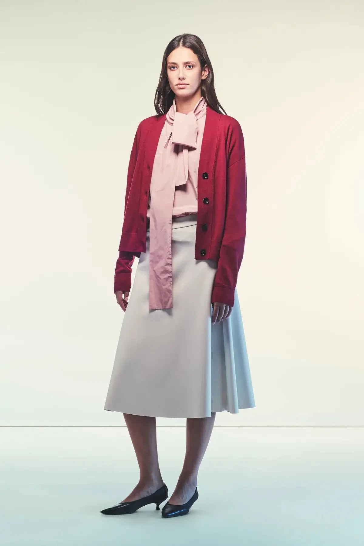 Liviana Conti  Camicia in taffetà con collo sciarpa mod F5WY13 AI25 Liviana Conti