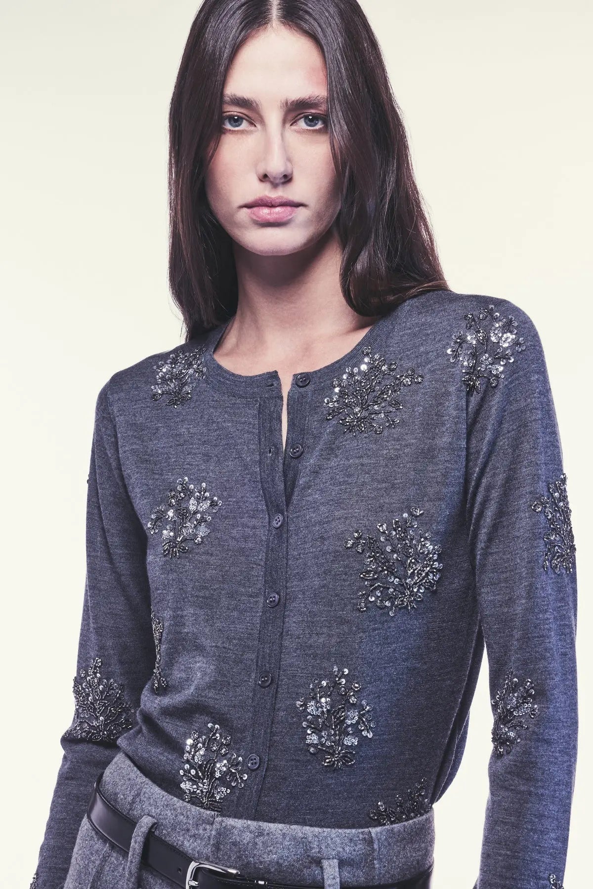 Liviana Conti  Cardigan Jolene con applicazioni effetto gioiello mod. F5WG12 AI25 Liviana Conti