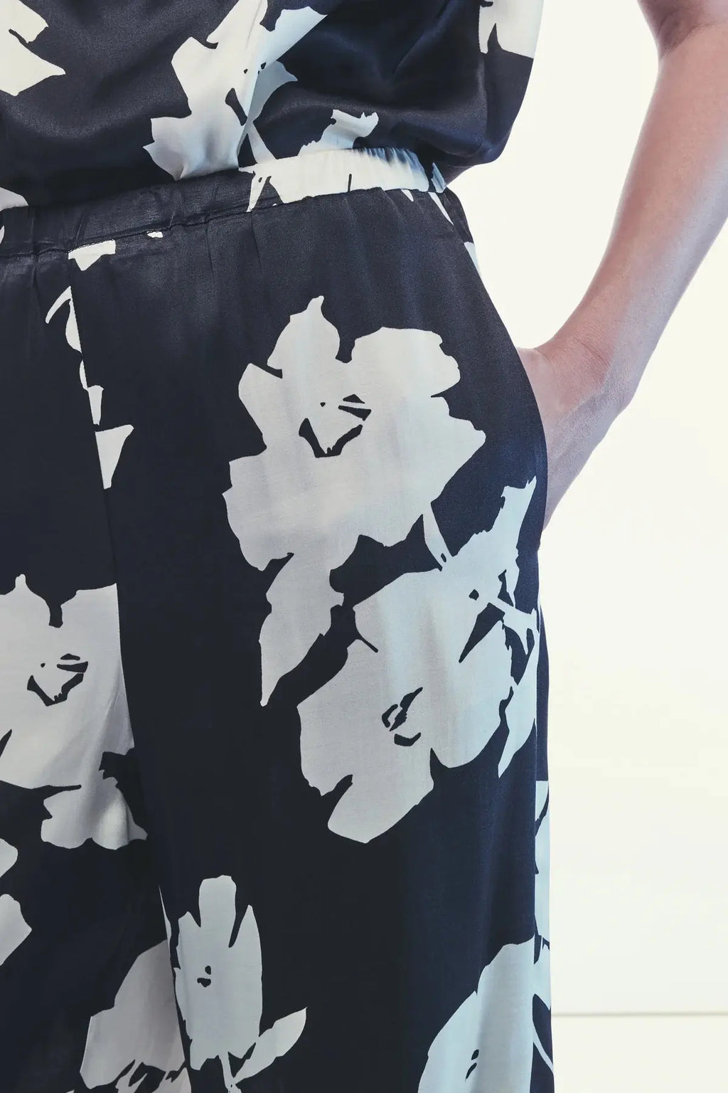 Liviana Conti Pantalone Roy in raso di viscosa stampato mod F5WU28 AI25 Liviana Conti