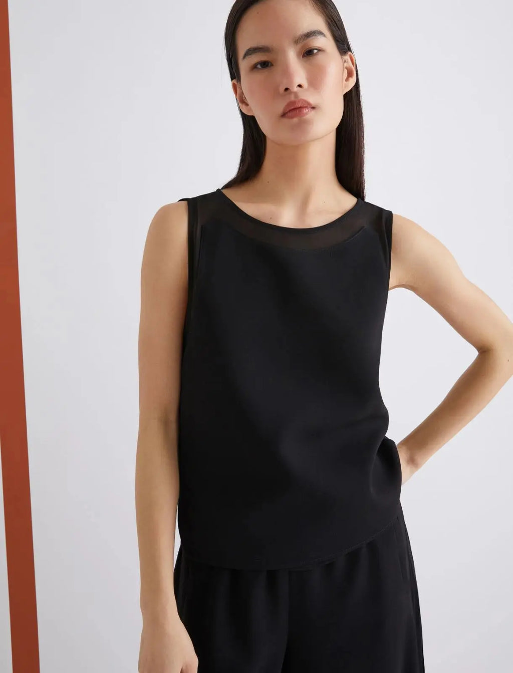 Marella ART. 365 Top smanicato in envers satin Garden AI25 Marella