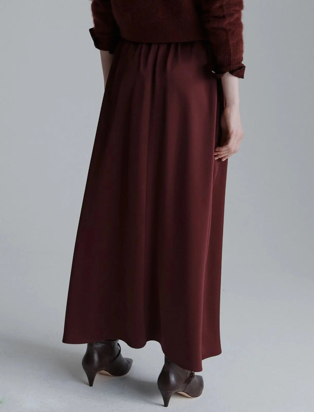 Marella Monochrome Gonna svasata in raso Belluno AI25 Marella Monochrome