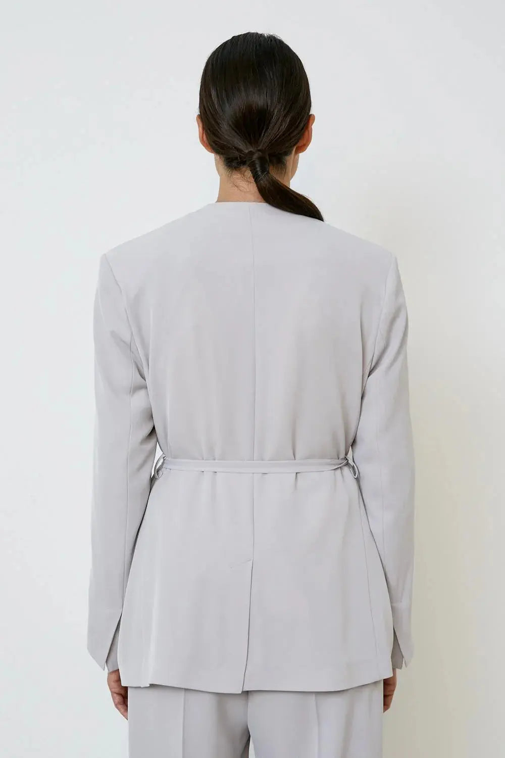 Meimeij Giacca con scollo a V con cinturino mod F06 PE25 image 2