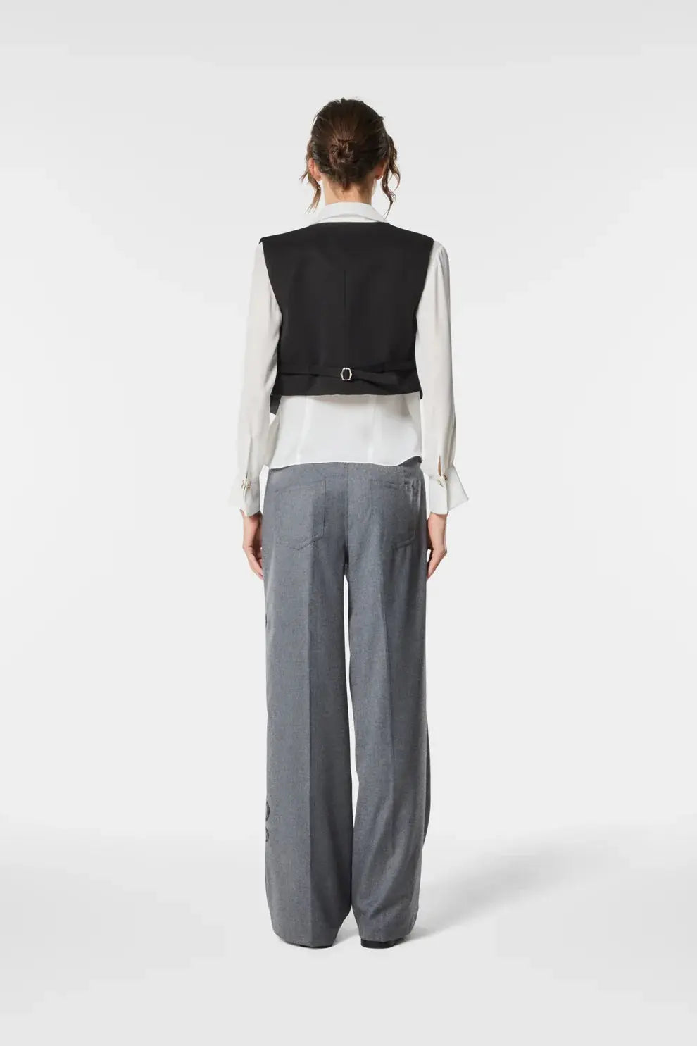 Nenette Pantalone gamba larga con ricamo Eruan  AI25 (Copia) Nenette