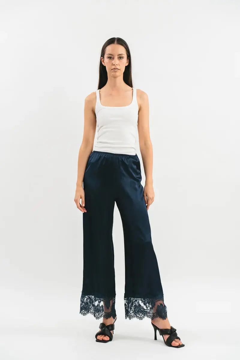 Pink Memories Pantalone in raso con dettaglio in pizzo Lidia AI25 Pink Memories