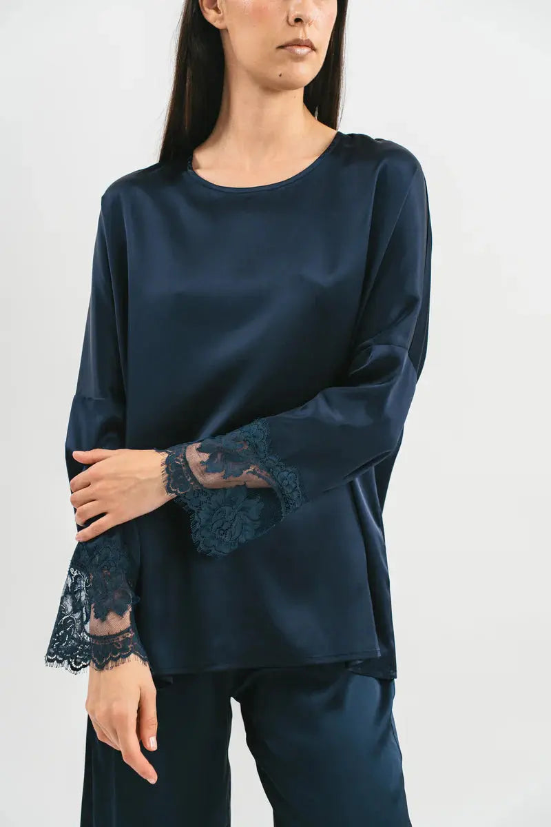 Pink Memories T-shirt oversize con pizzo Asia AI25 Pink Memories