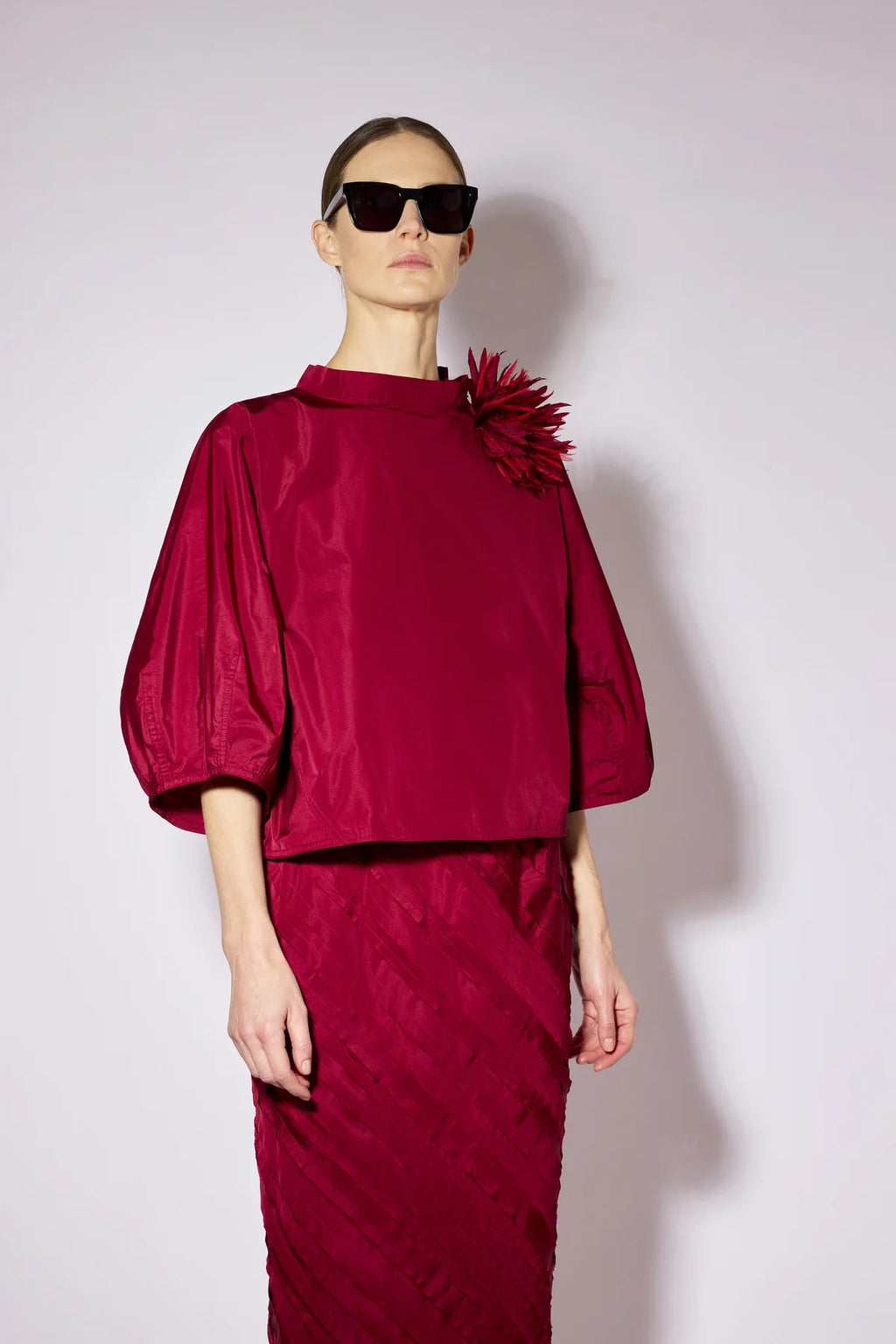 Liviana Conti Blusa Candice in taffetà e fiore applicato F6WY07  AI26 Liviana Conti