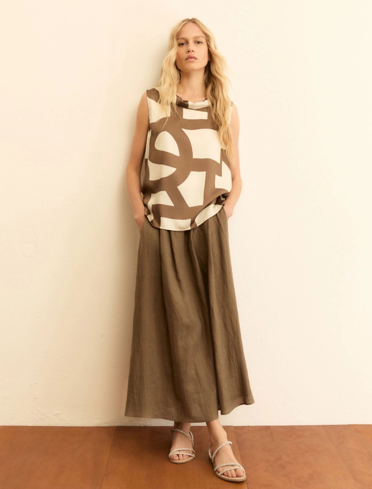 Emme Marella Top smanicato in twill EMMGommoso PE26 Emme Marella