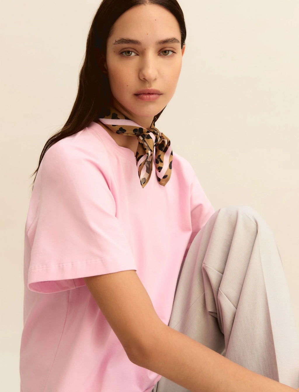 Emme Marella T-shirt in jersey con foulard EMMMaestro PE26 Emme Marella