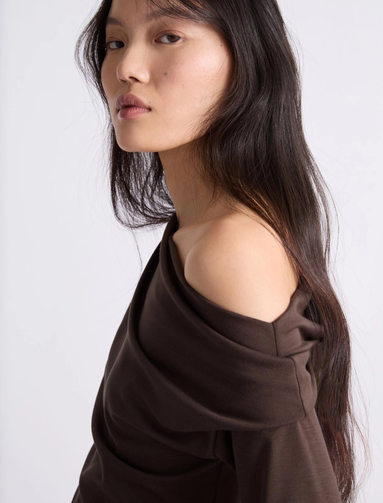 Marella T-shirt con scollo asimmetrico MLIUnno PE26 Marella