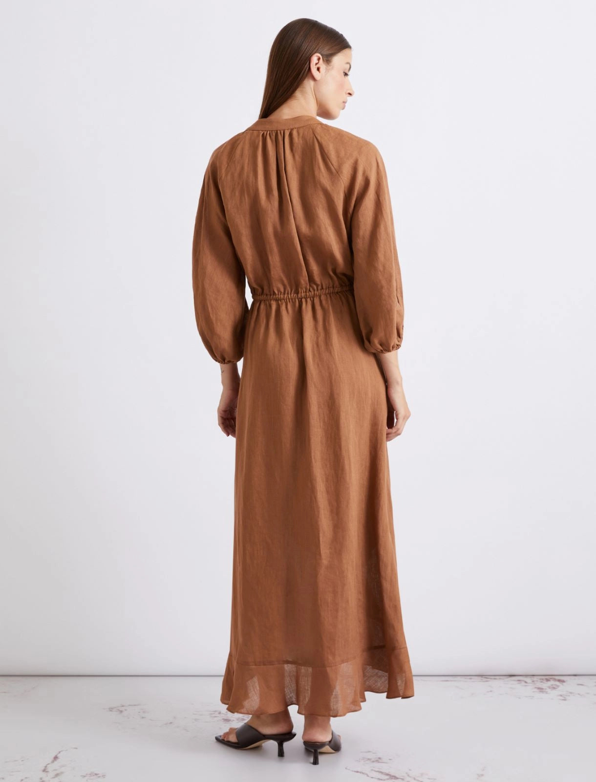 Marella Sport  Abito midi in lino a portafoglio MLSGioco PE26 Marella Sport