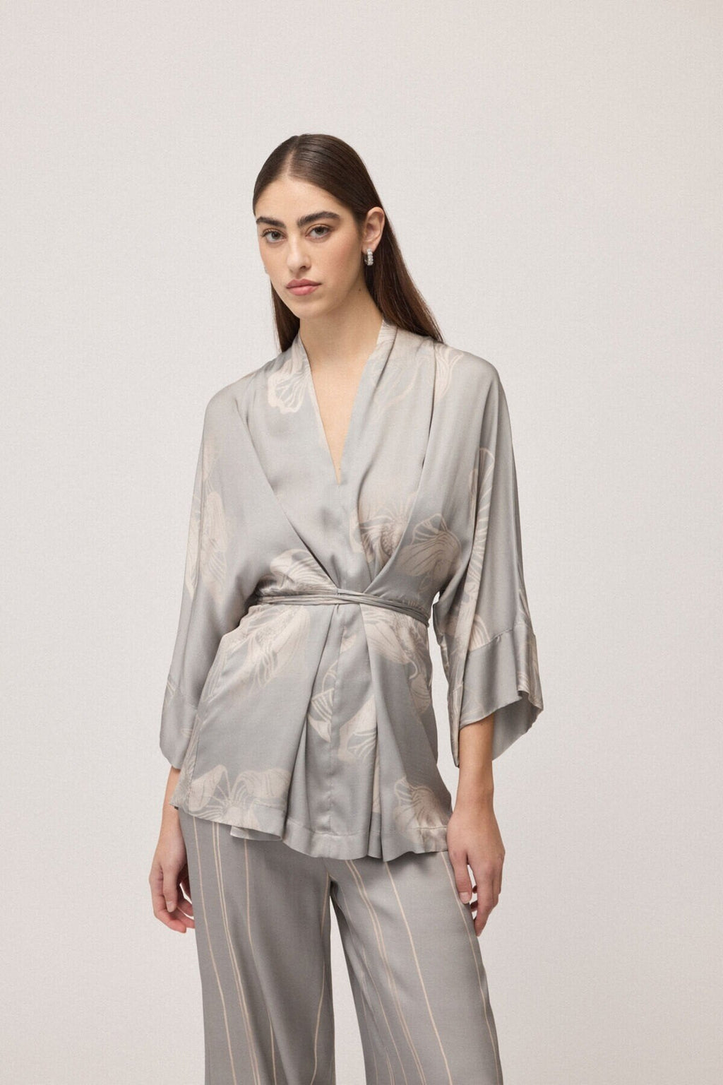 Ottod'Ame Blusa a kimono in raso di viscosa TC5283  PE26 Ottod'Ame