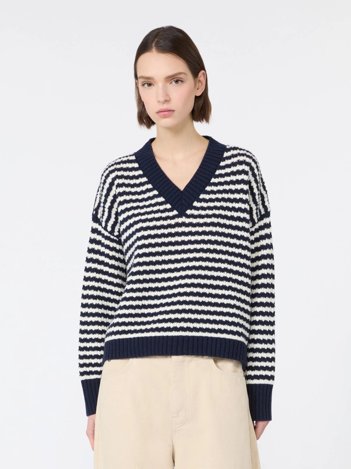 Weekend Max Mara Maglia ampia in filato di lana WKDSpiga AI26 WeekendMaxMara